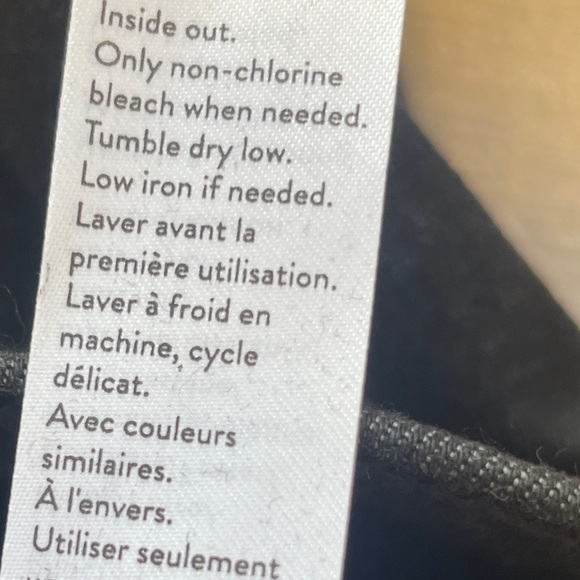 NWT! Spanx Sm ‘Distressed Denim Legging / Jeans’ vintage black 20213R $128 - Picture 13 of 14